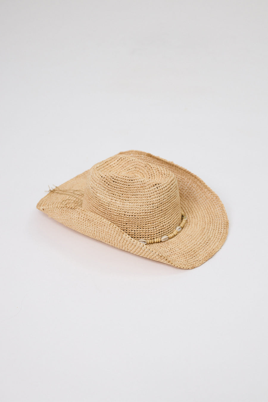 SARA HAT - NATURAL WITH SHELL
