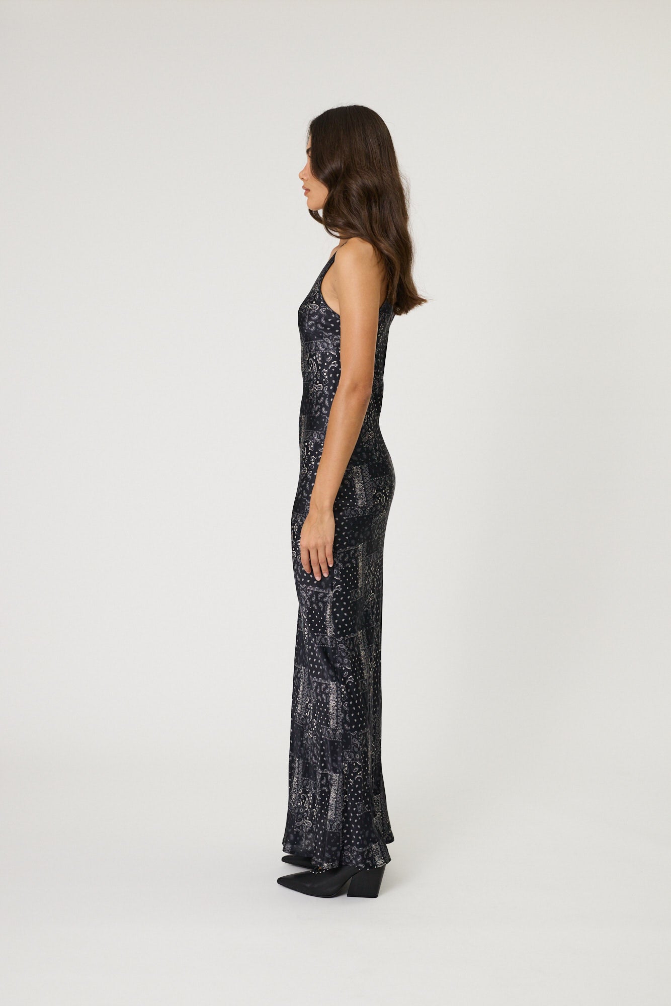 WILMA MAXI DRESS - BLACK BANDANA