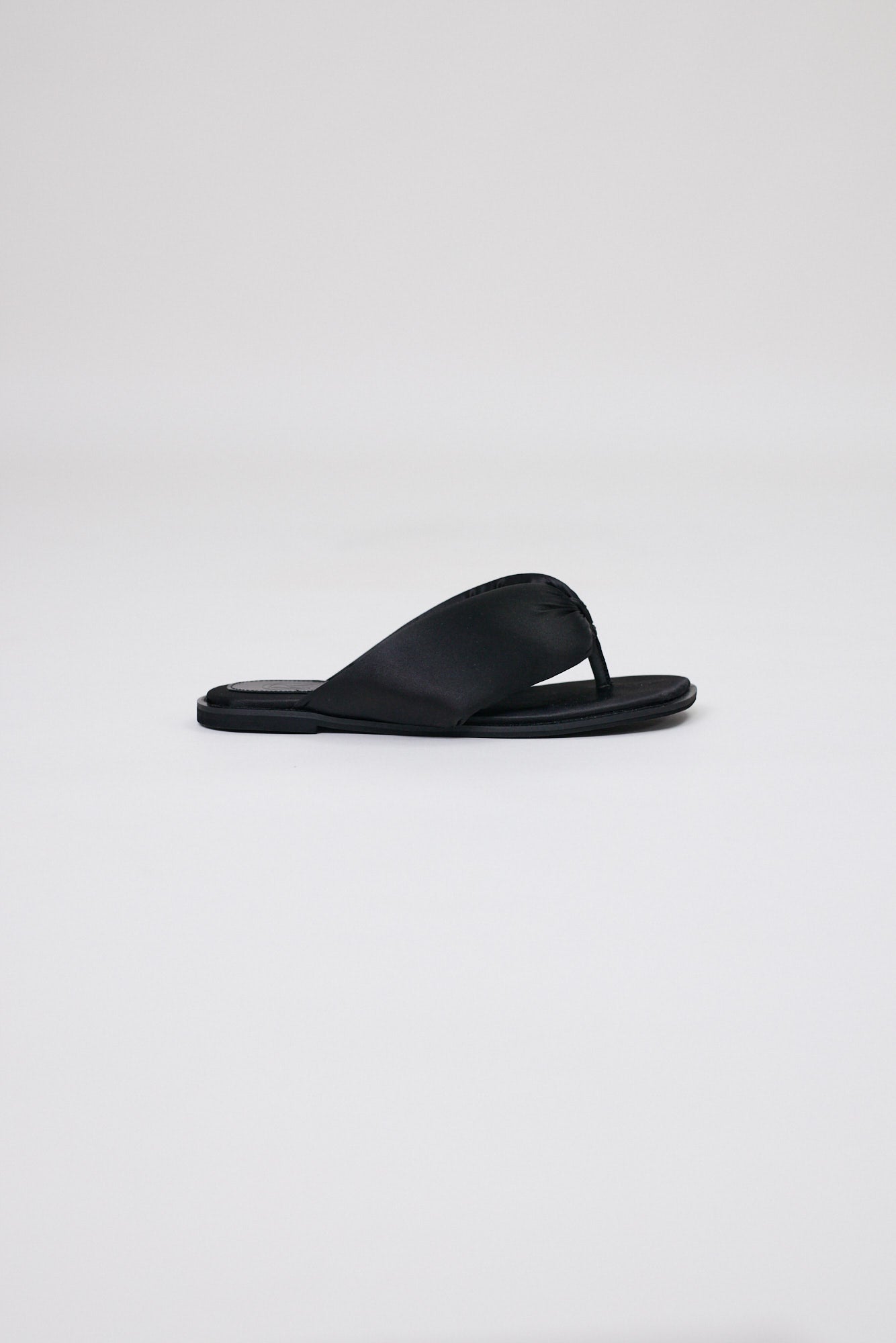 PALOMA THONG - BLACK