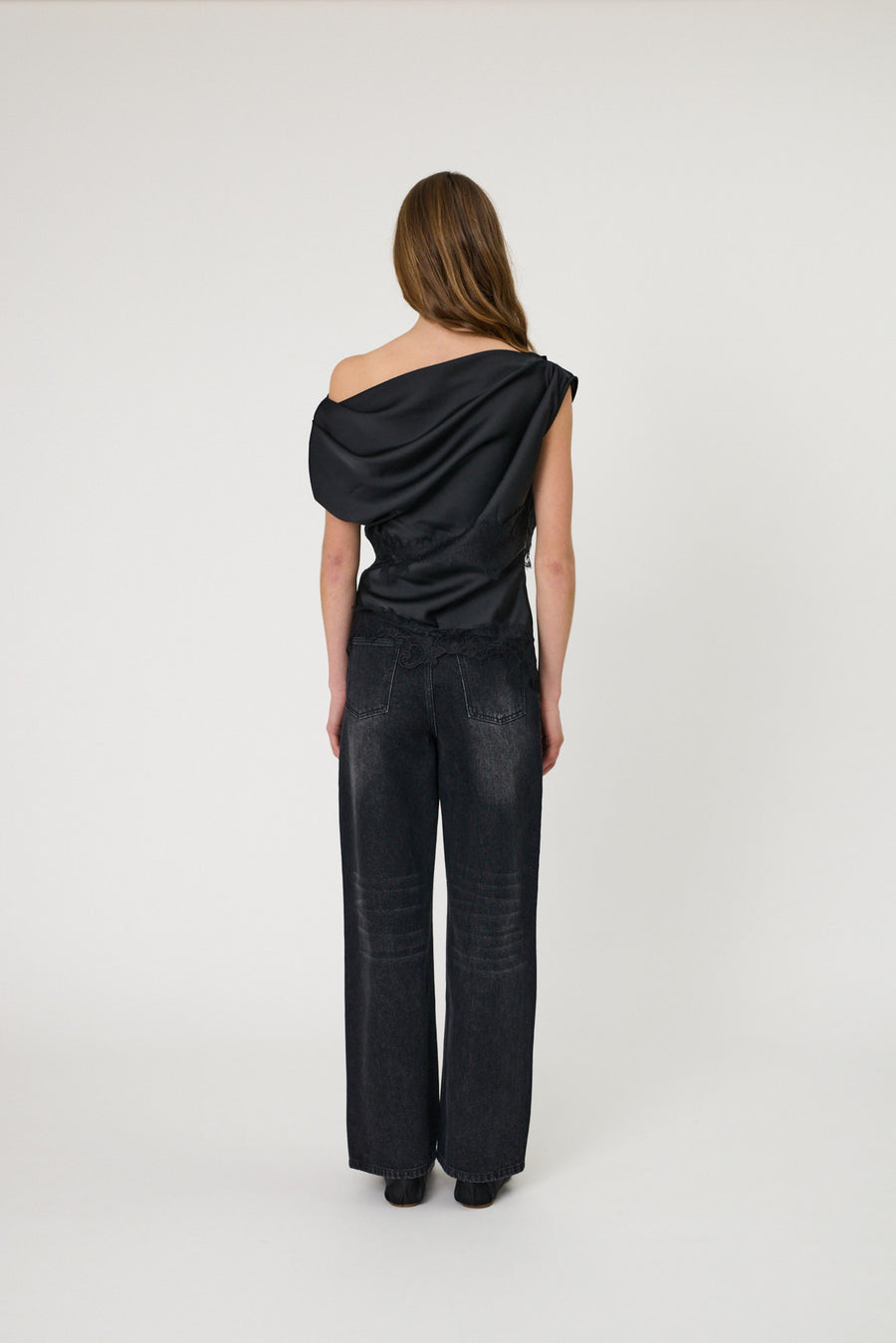 LARA TOP - BLACK