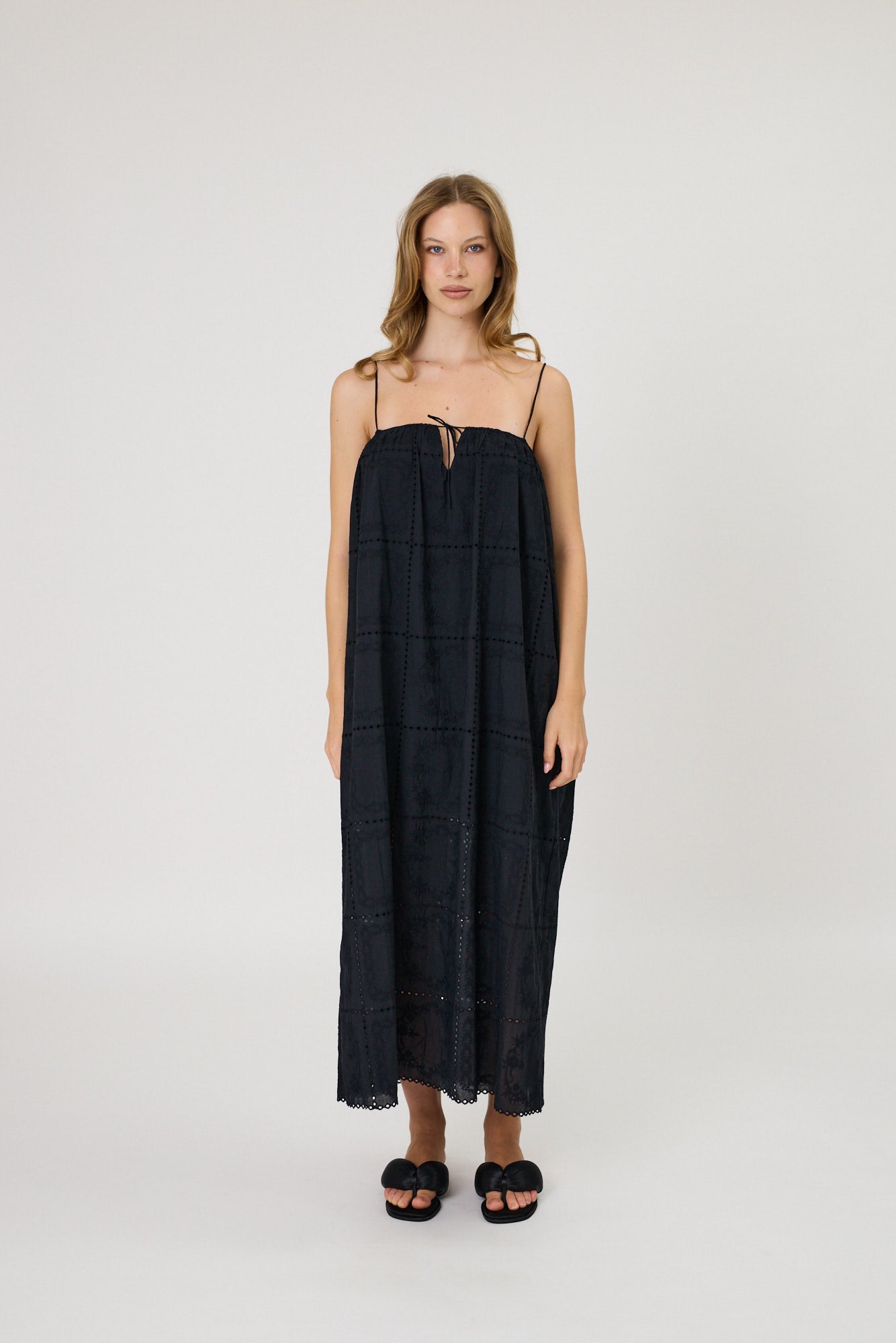 SOLANGE MAXI DRESS - BLACK