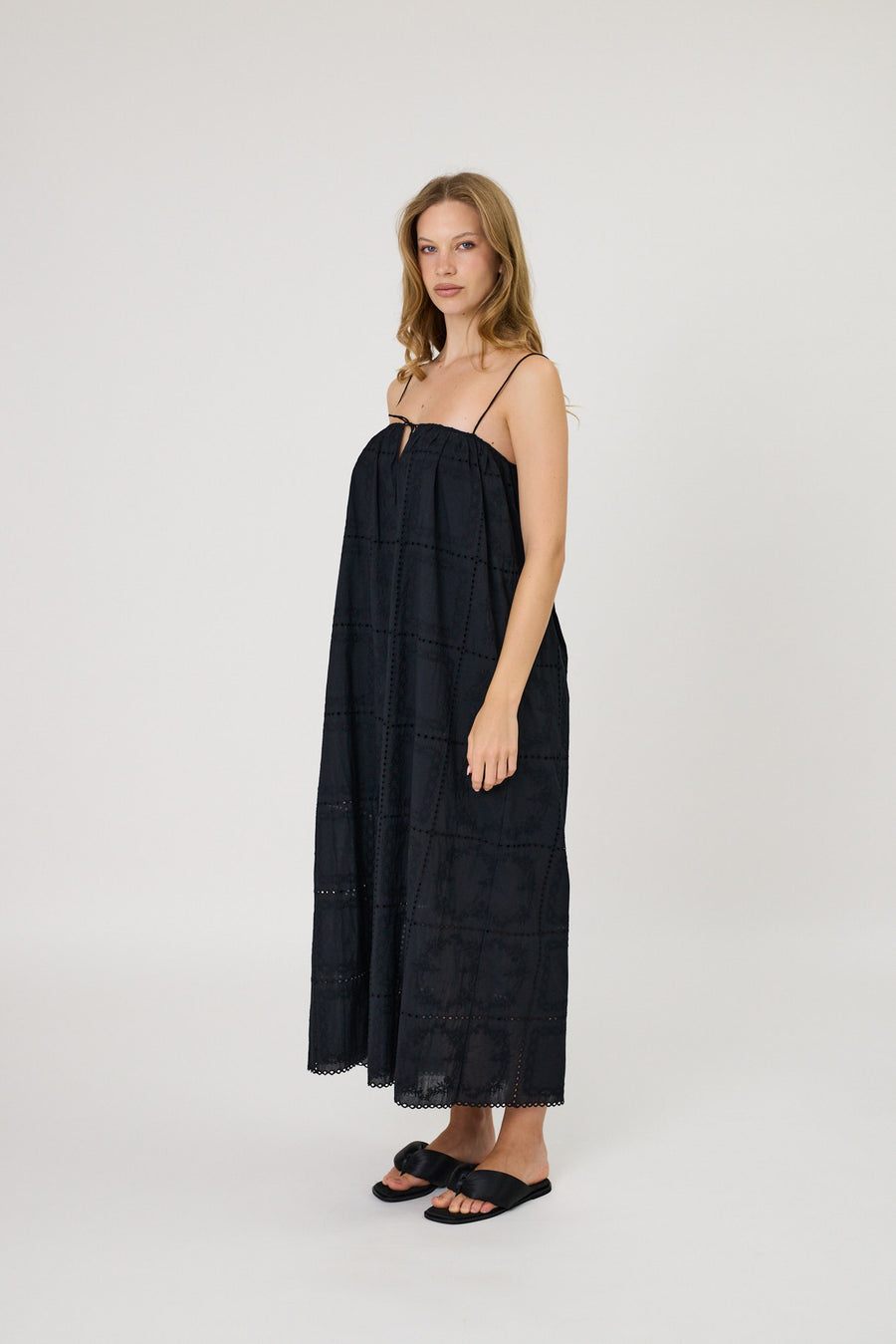 SOLANGE MAXI DRESS - BLACK