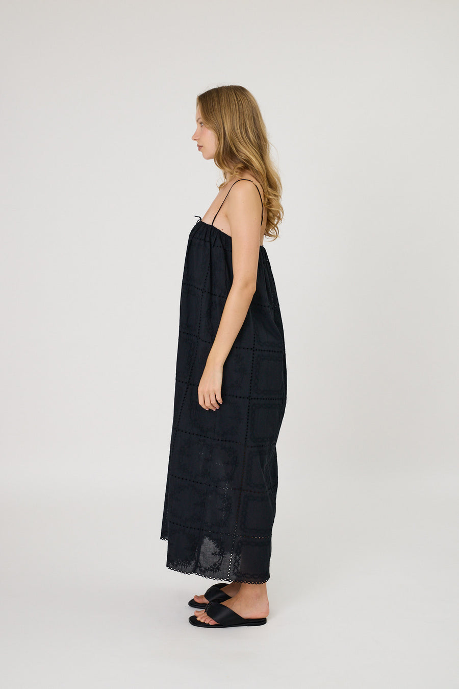SOLANGE MAXI DRESS - BLACK