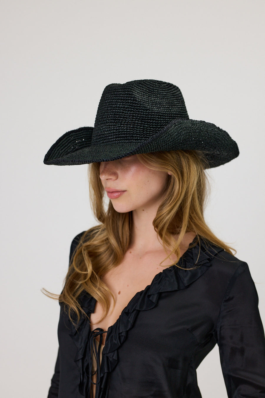 SARA HAT - BLACK