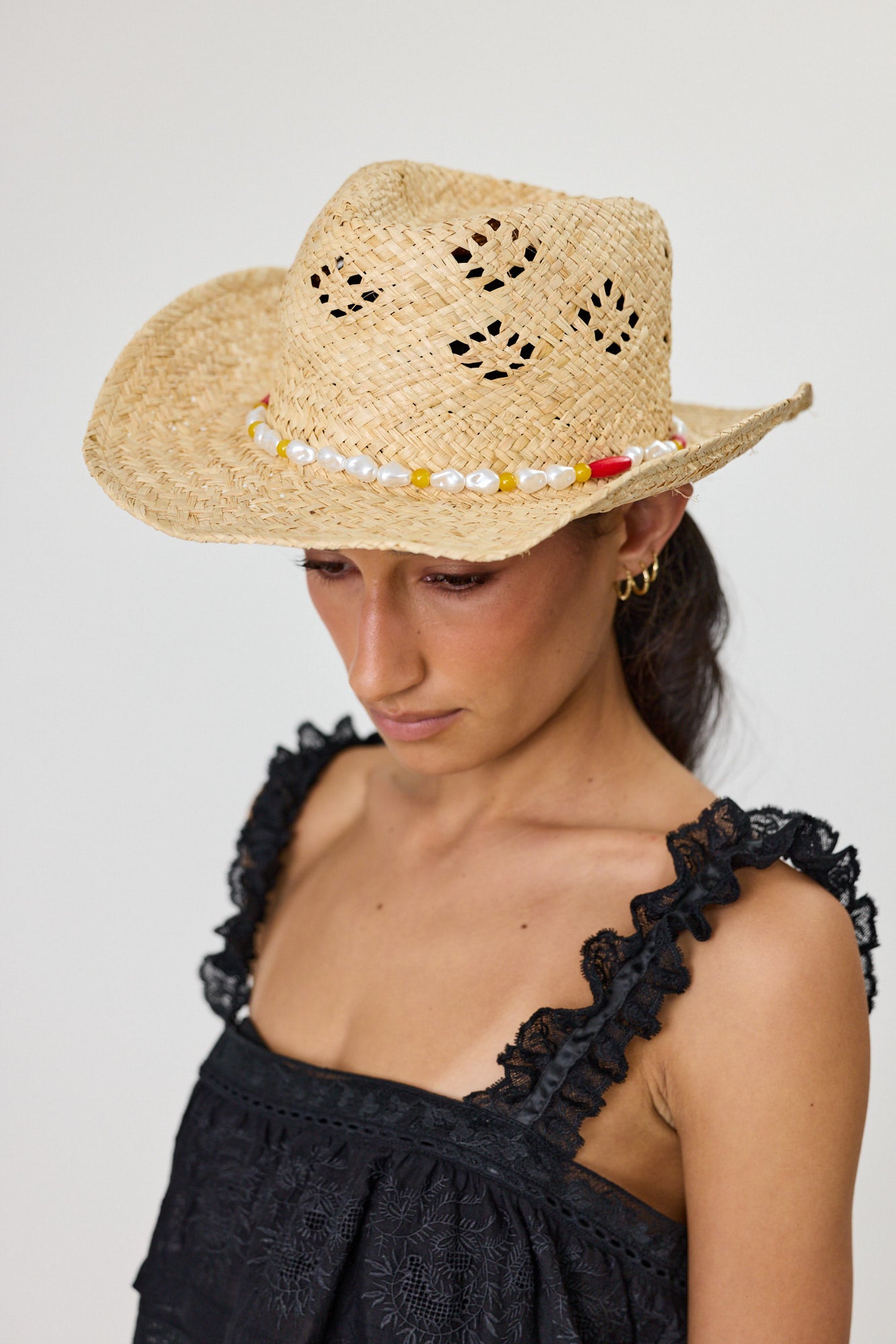 BETH HAT - NATURAL WITH SHELL