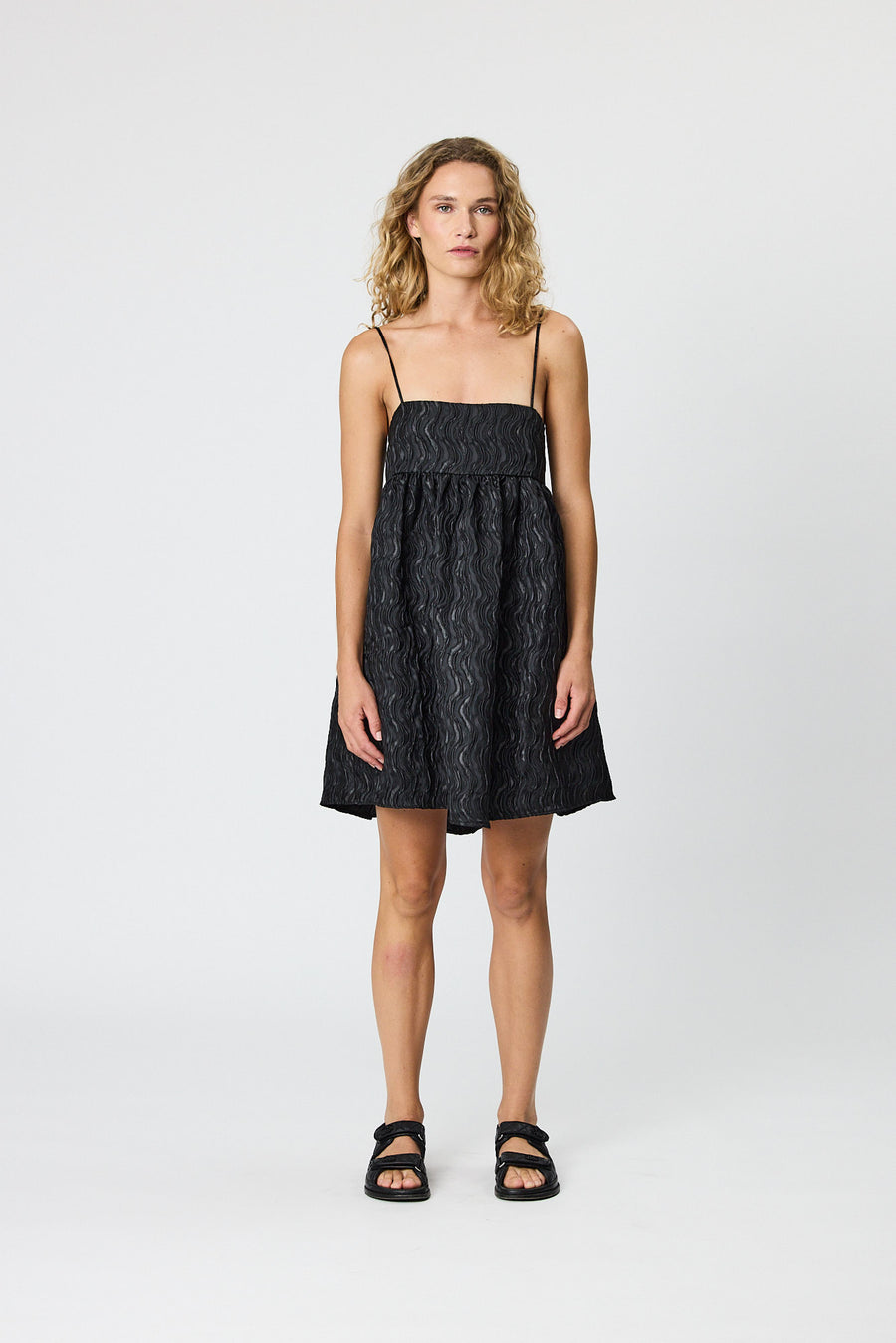 SYDNEY MINI DRESS - BLACK – Remain