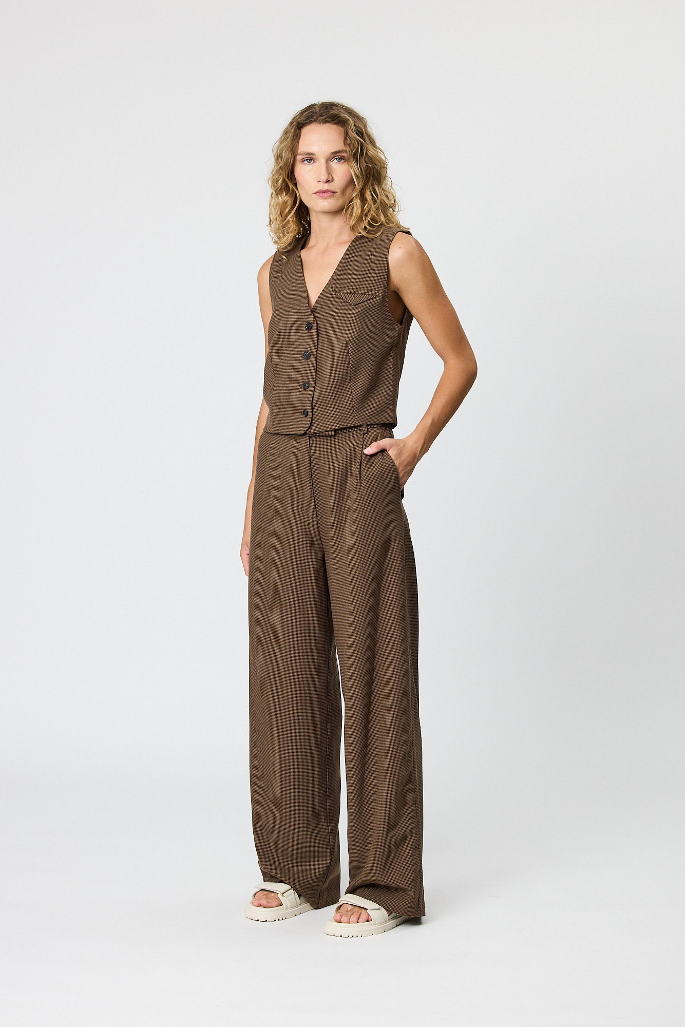 LILAH SUIT VEST - CHOCOLATE HOUNDSTOOTH – RMN Studios