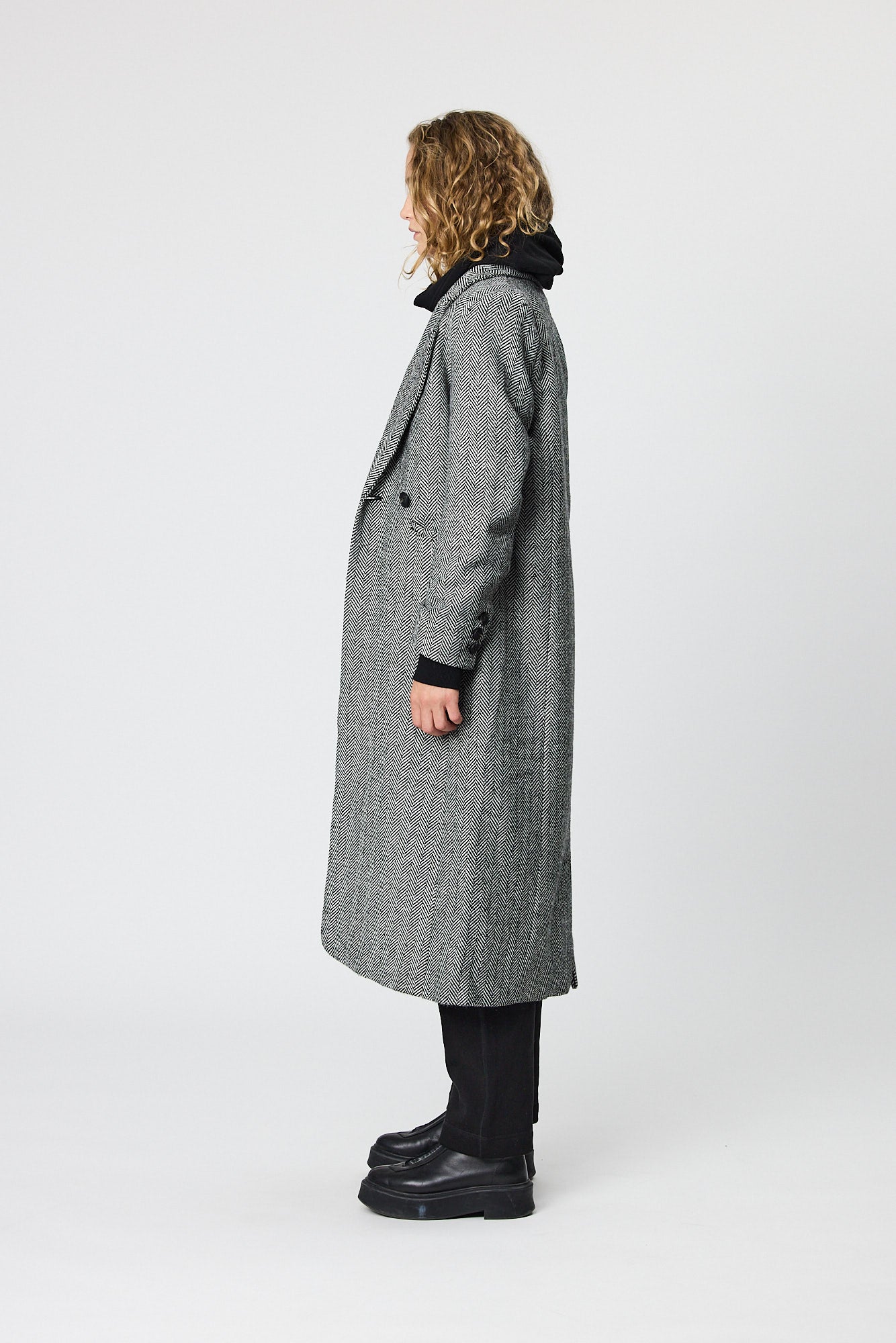 COLIN LONG COAT - BLACK HERRINGBONE